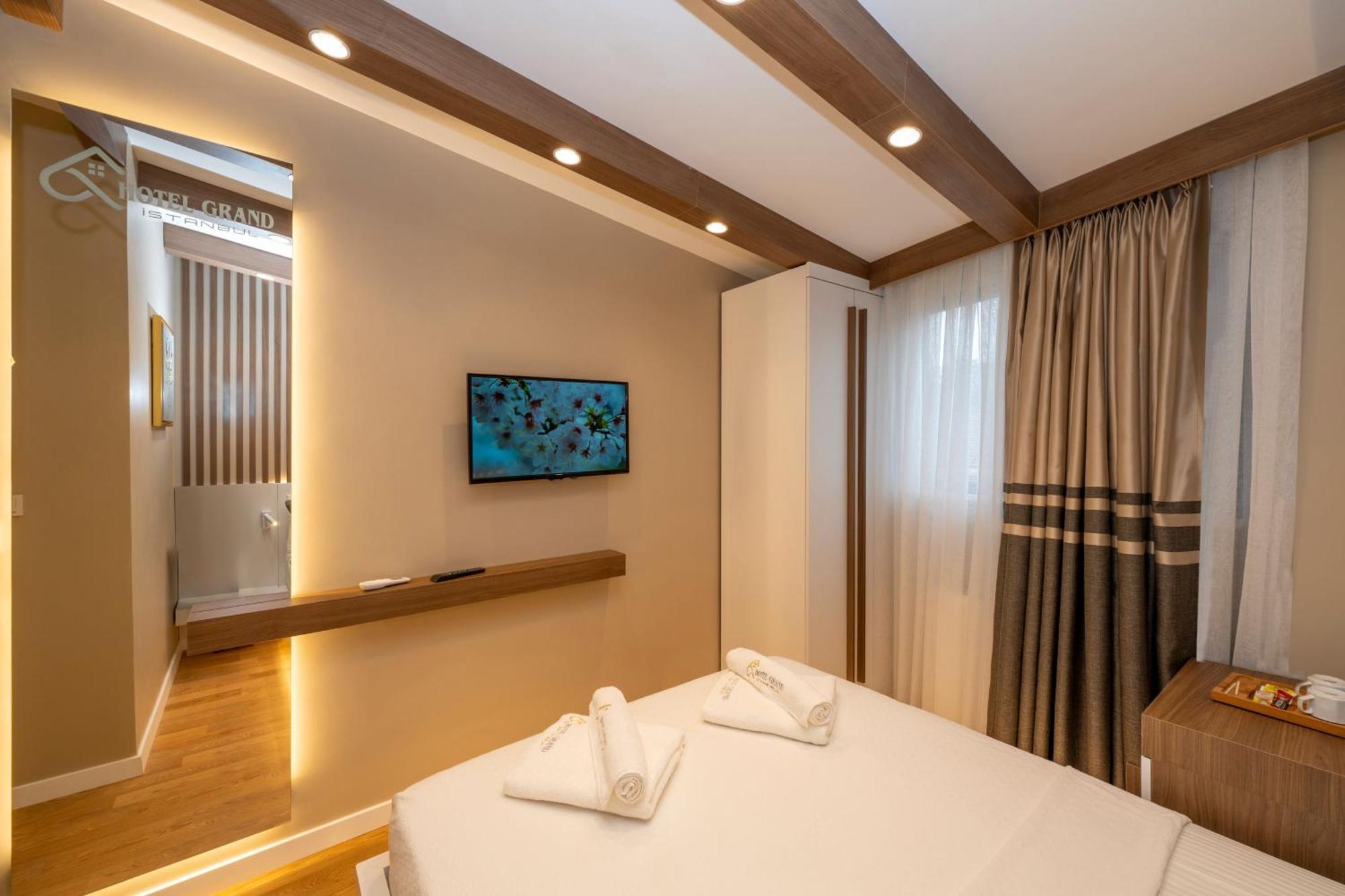 Hotel Grand Istanbul Exteriör bild