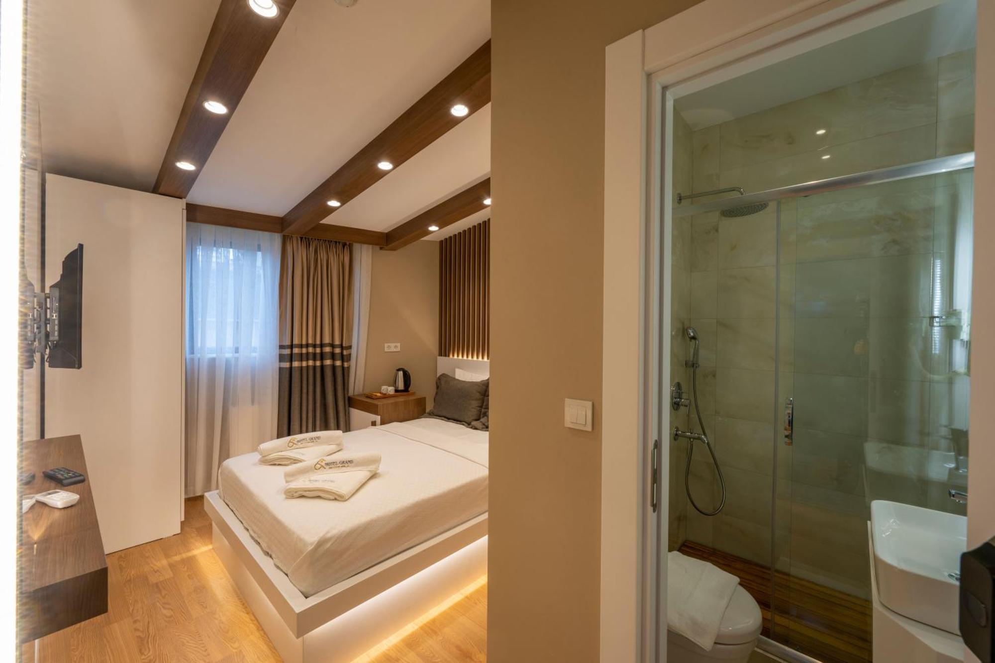 Hotel Grand Istanbul Exteriör bild